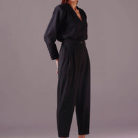 Lauren Ankle pants in Color Black