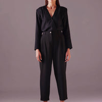 Lauren Ankle pants in Color Black