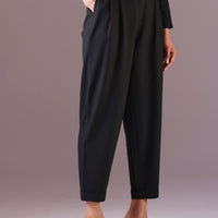 Lauren Ankle pants in Color Black